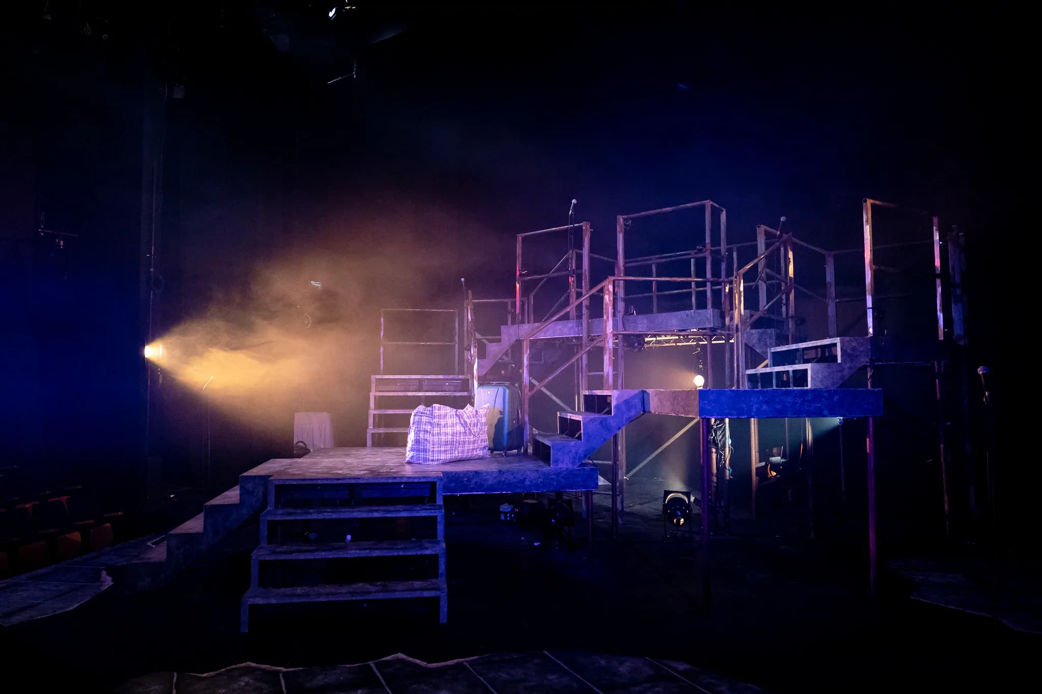 A Vampire Story at Greenwich Theatre — production photograph 21 of 40