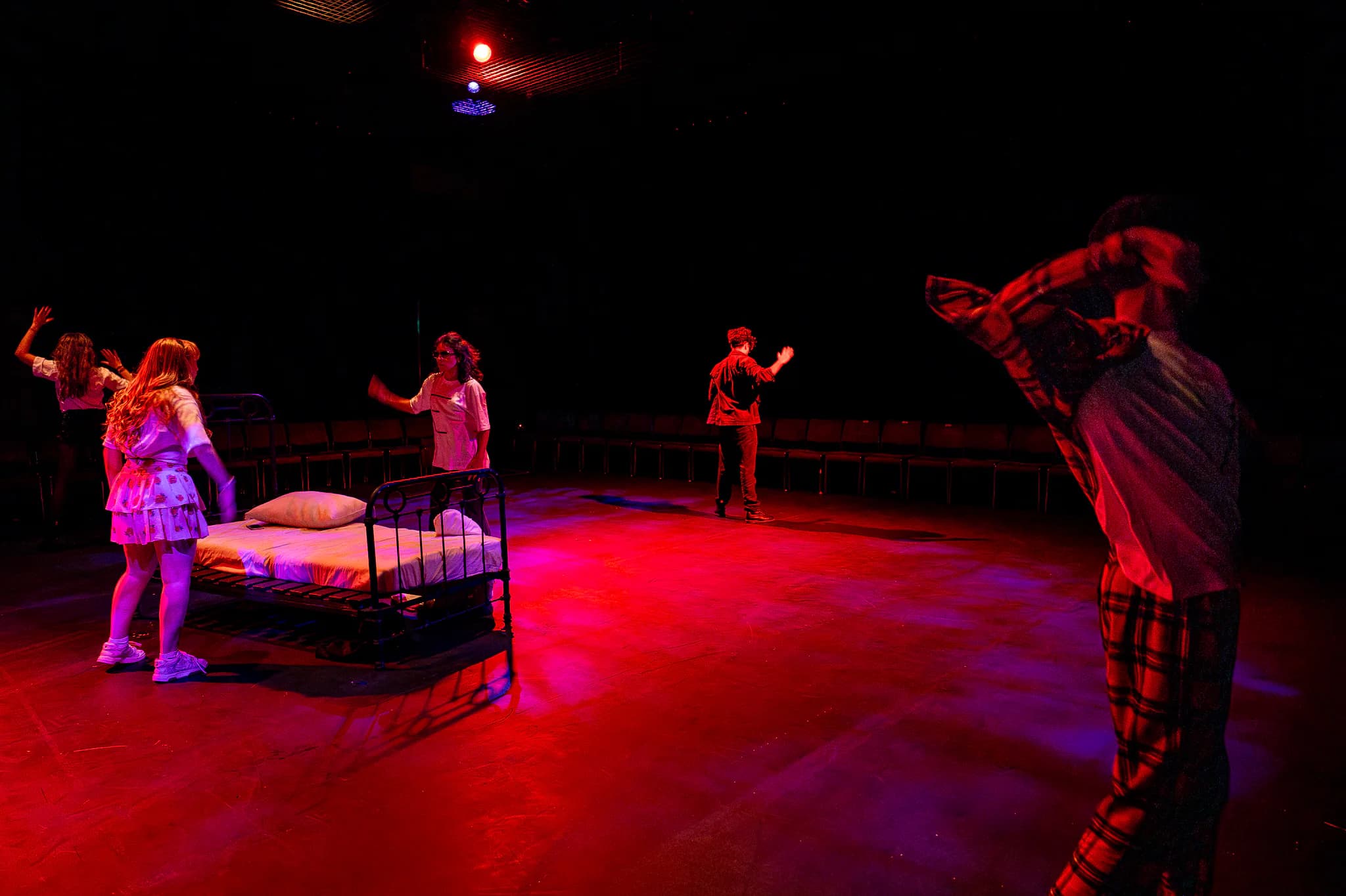 Everybody at Milton Court Studio Theatre — production photograph 13 of 46