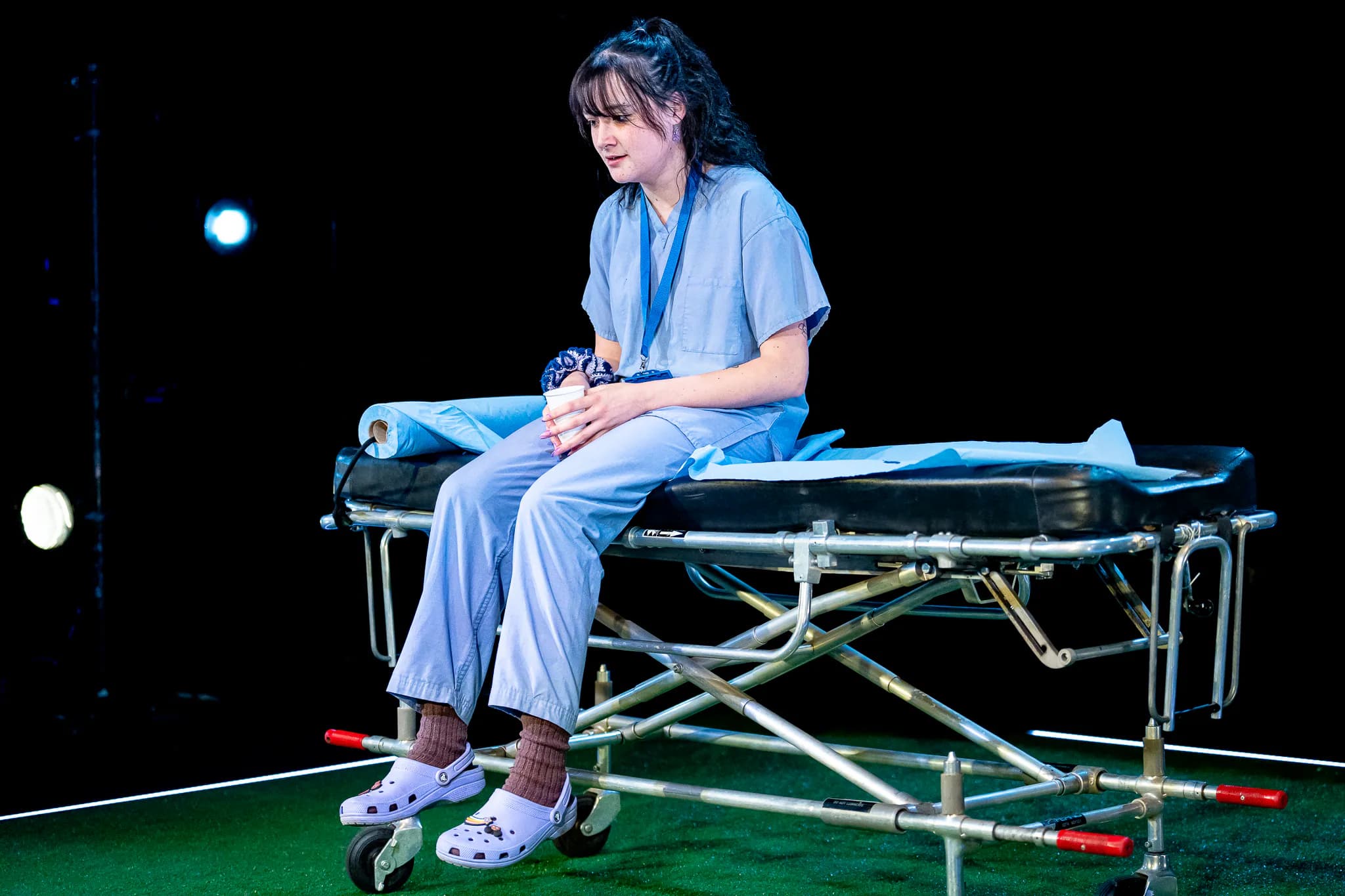 Fleas at Barn Theatre, Rose Bruford College, Sidcup — production photograph 7 of 40