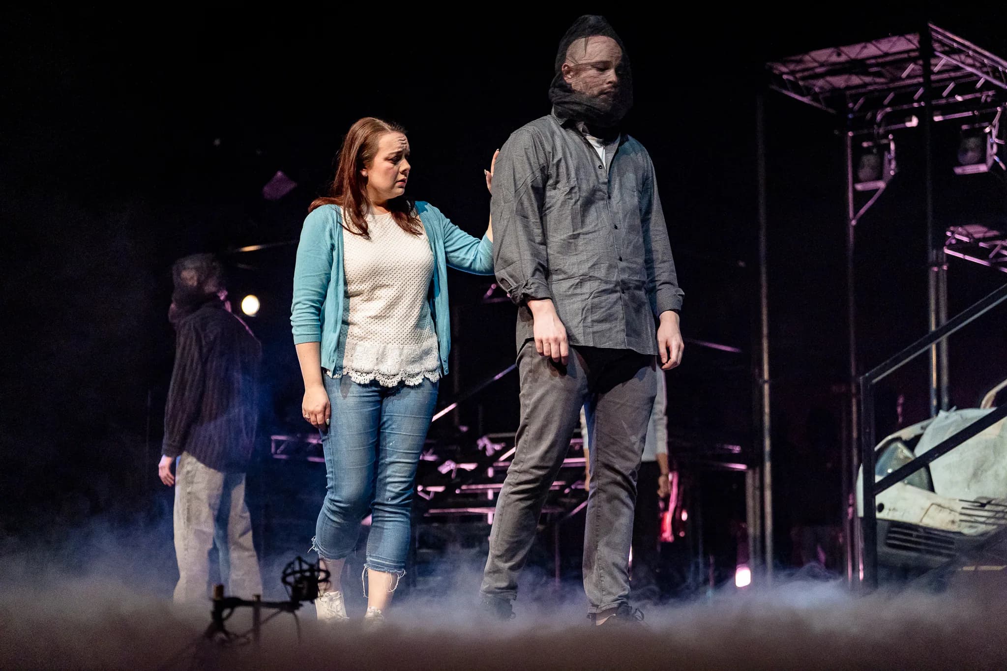 If I Were You at Bloomsbury Theatre, London — production photograph 24 of 42
