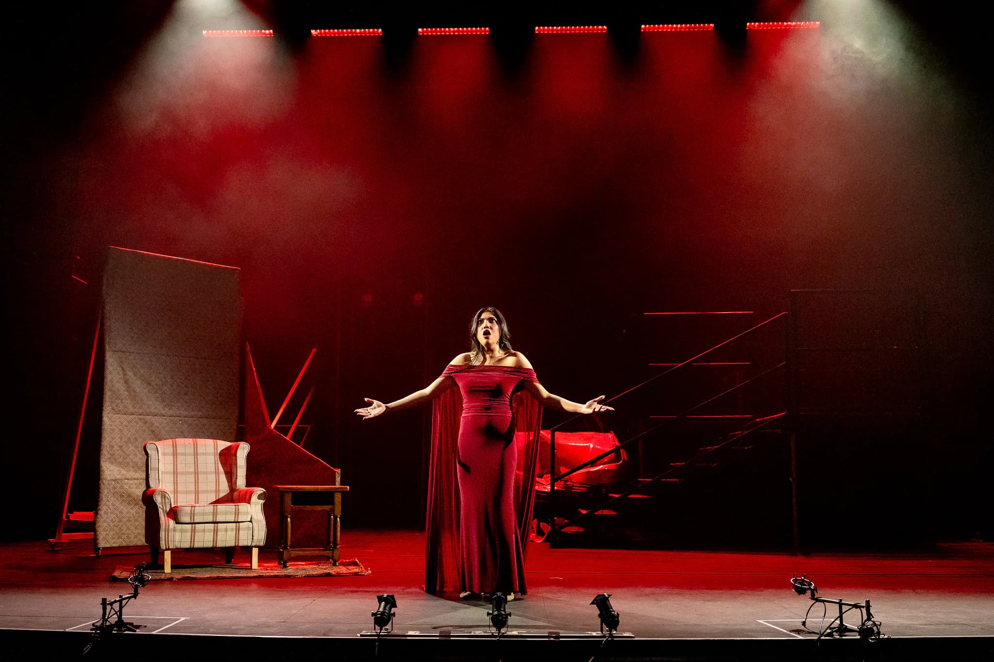 If I Were You at Bloomsbury Theatre, London — production photograph 33 of 42