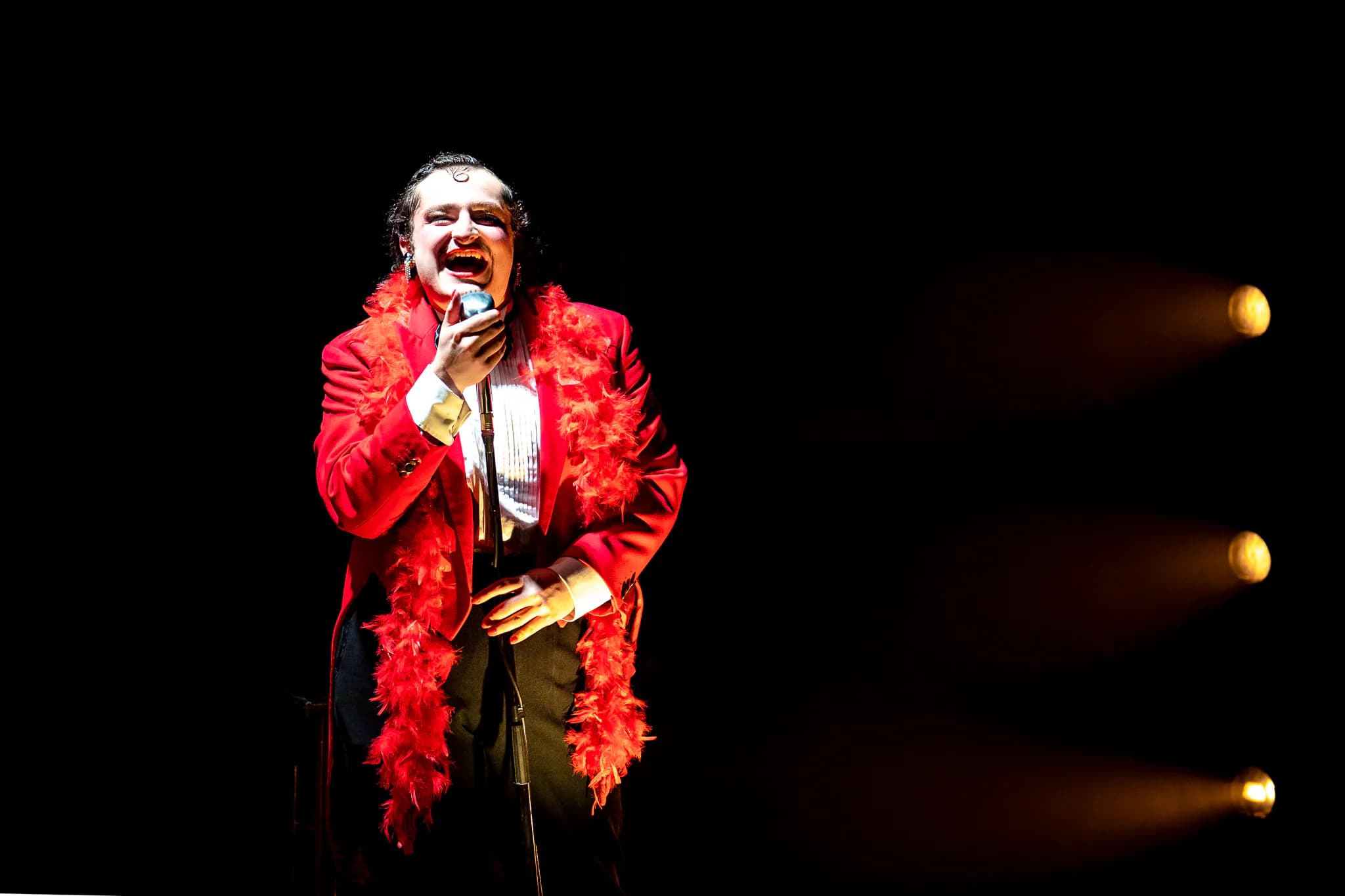 Machinal at RADA Studios — production photograph 8 of 46