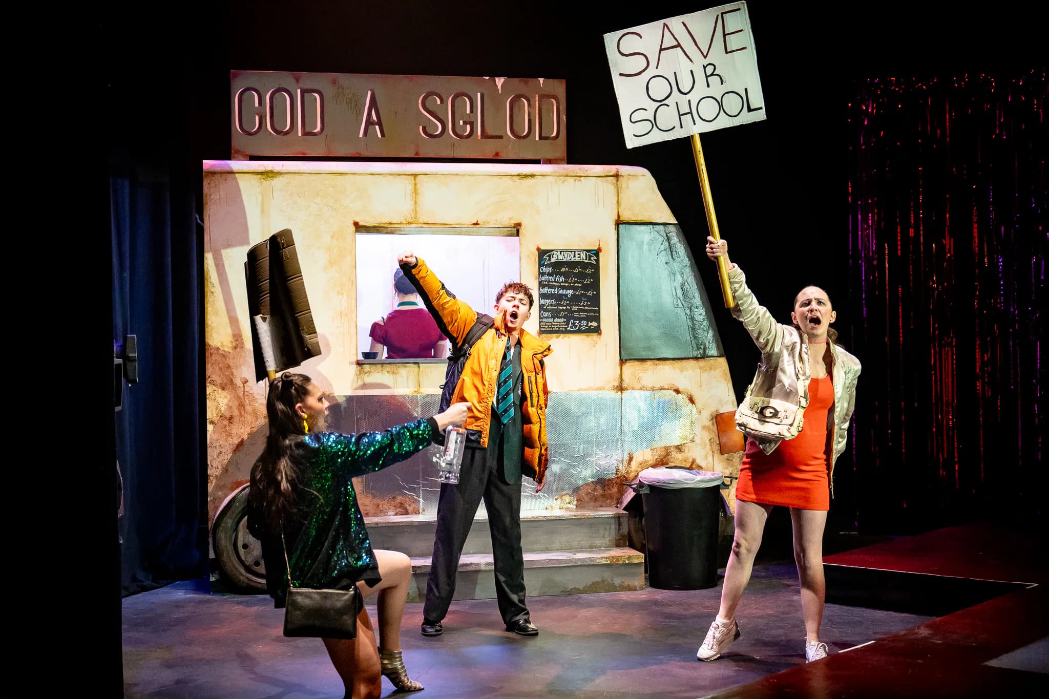 Pavilion at Greenwich Theatre, London — production photograph 8 of 44