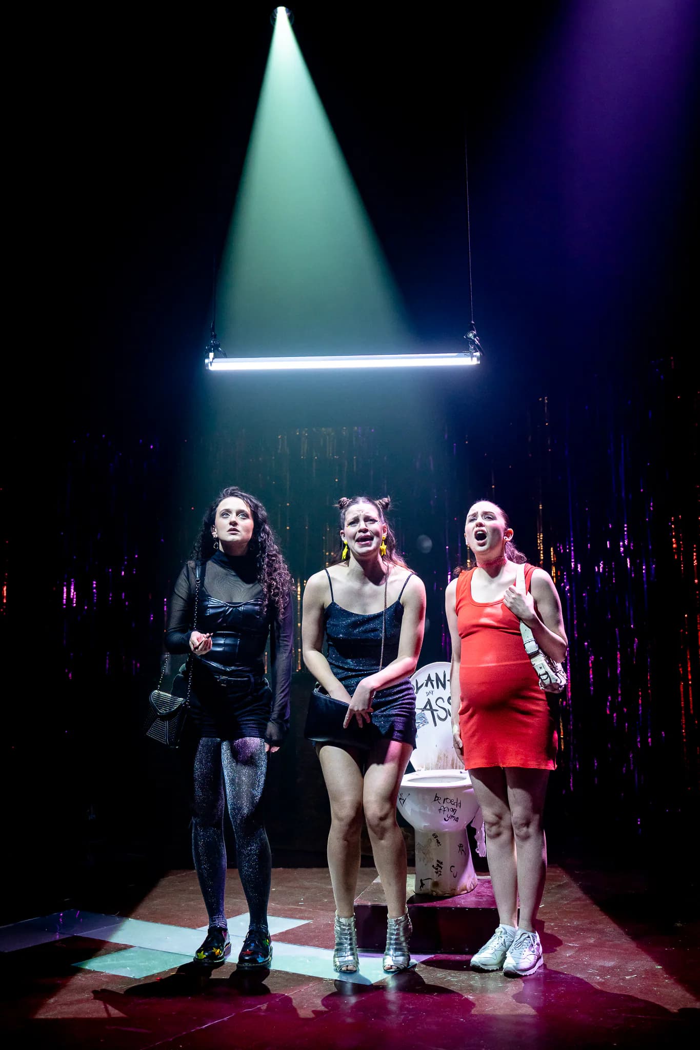 Pavilion at Greenwich Theatre, London — production photograph 12 of 44