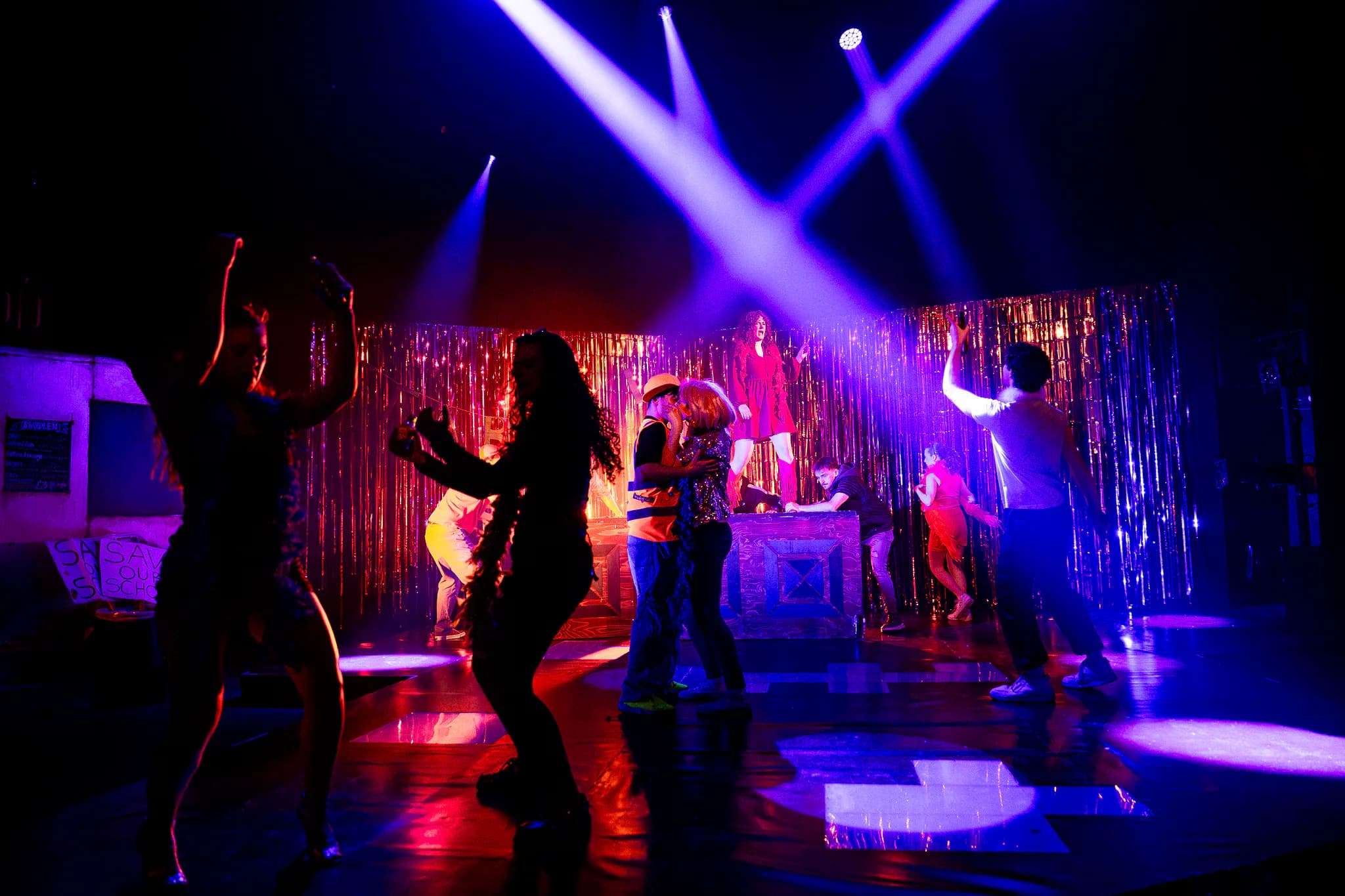 Pavilion at Greenwich Theatre, London — production photograph 14 of 44