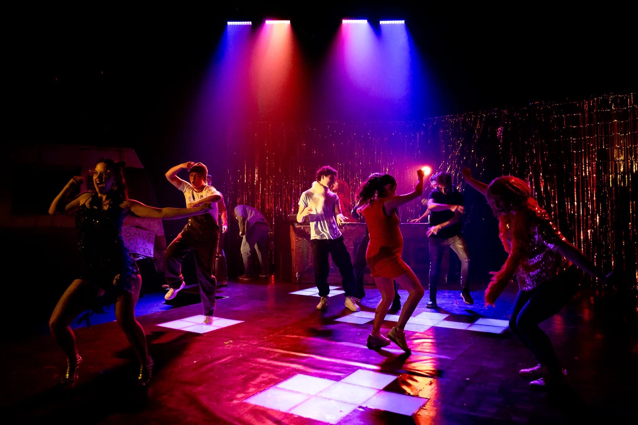 Pavilion at Greenwich Theatre, London — production photograph 17 of 44