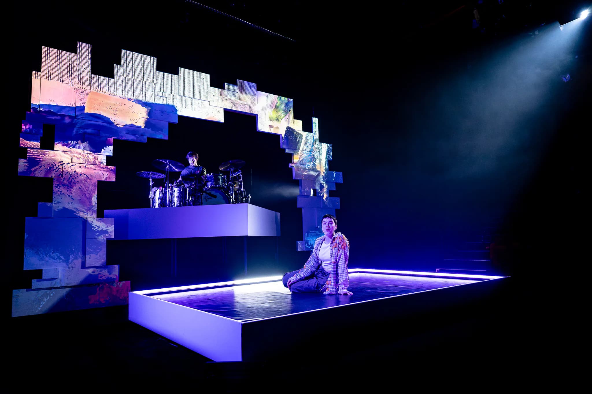 Peak Stuff at UK Tour — production photograph 32 of 43