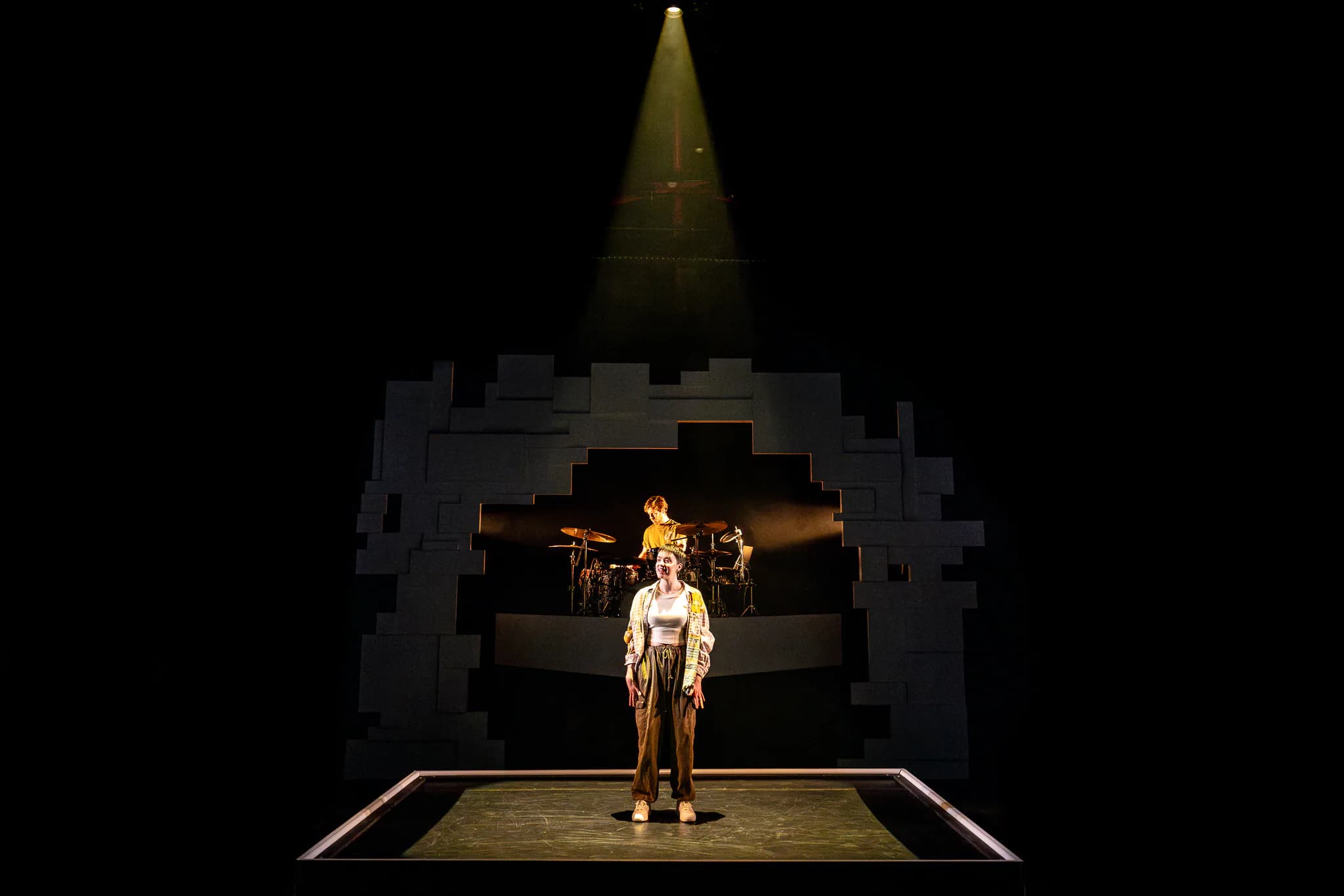 Peak Stuff at UK Tour — production photograph 35 of 43