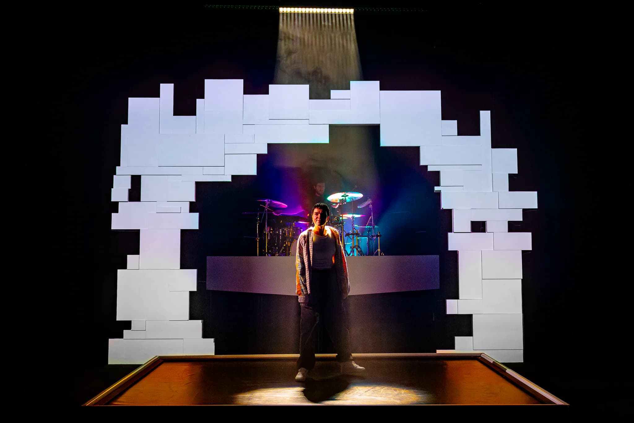 Peak Stuff at UK Tour — production photograph 40 of 43
