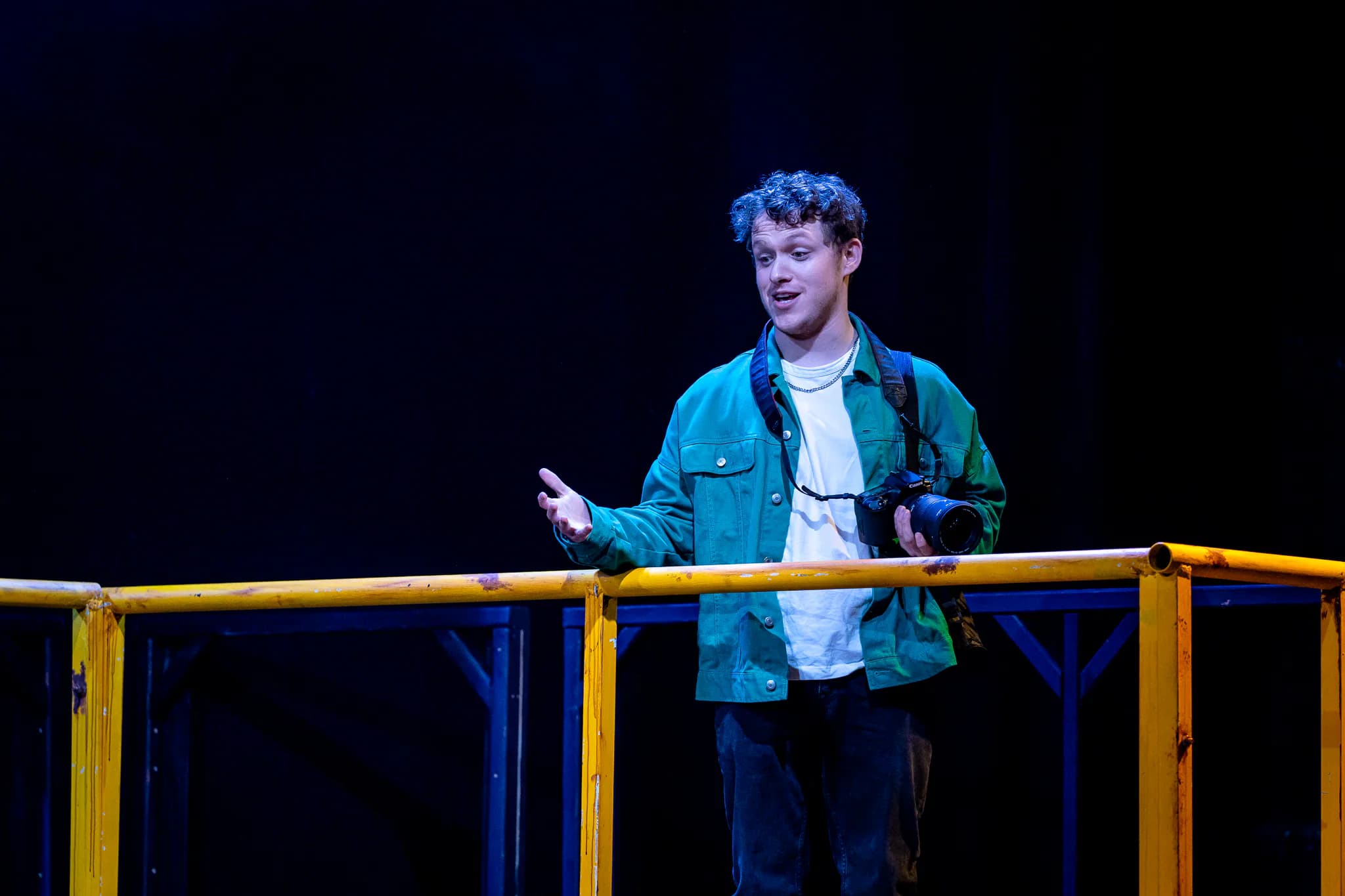 Scissors at Greenwich Theatre — production photograph 5 of 41