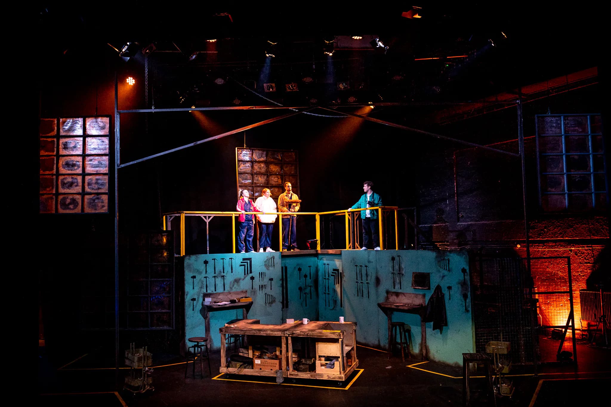 Scissors at Greenwich Theatre — production photograph 11 of 41