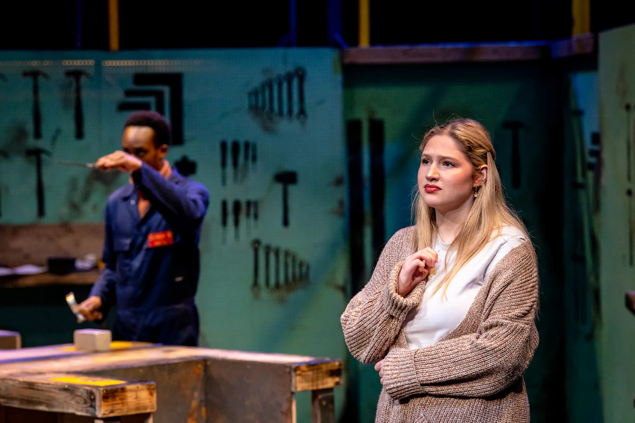Scissors at Greenwich Theatre — production photograph 24 of 41