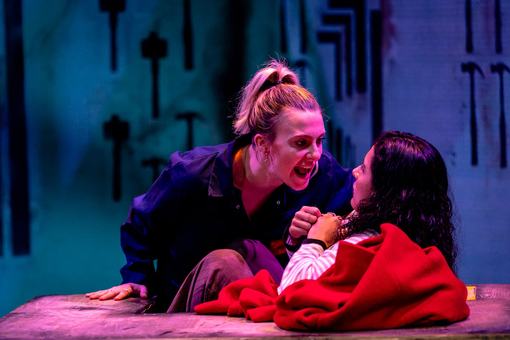 Scissors at Greenwich Theatre — production photograph 30 of 41