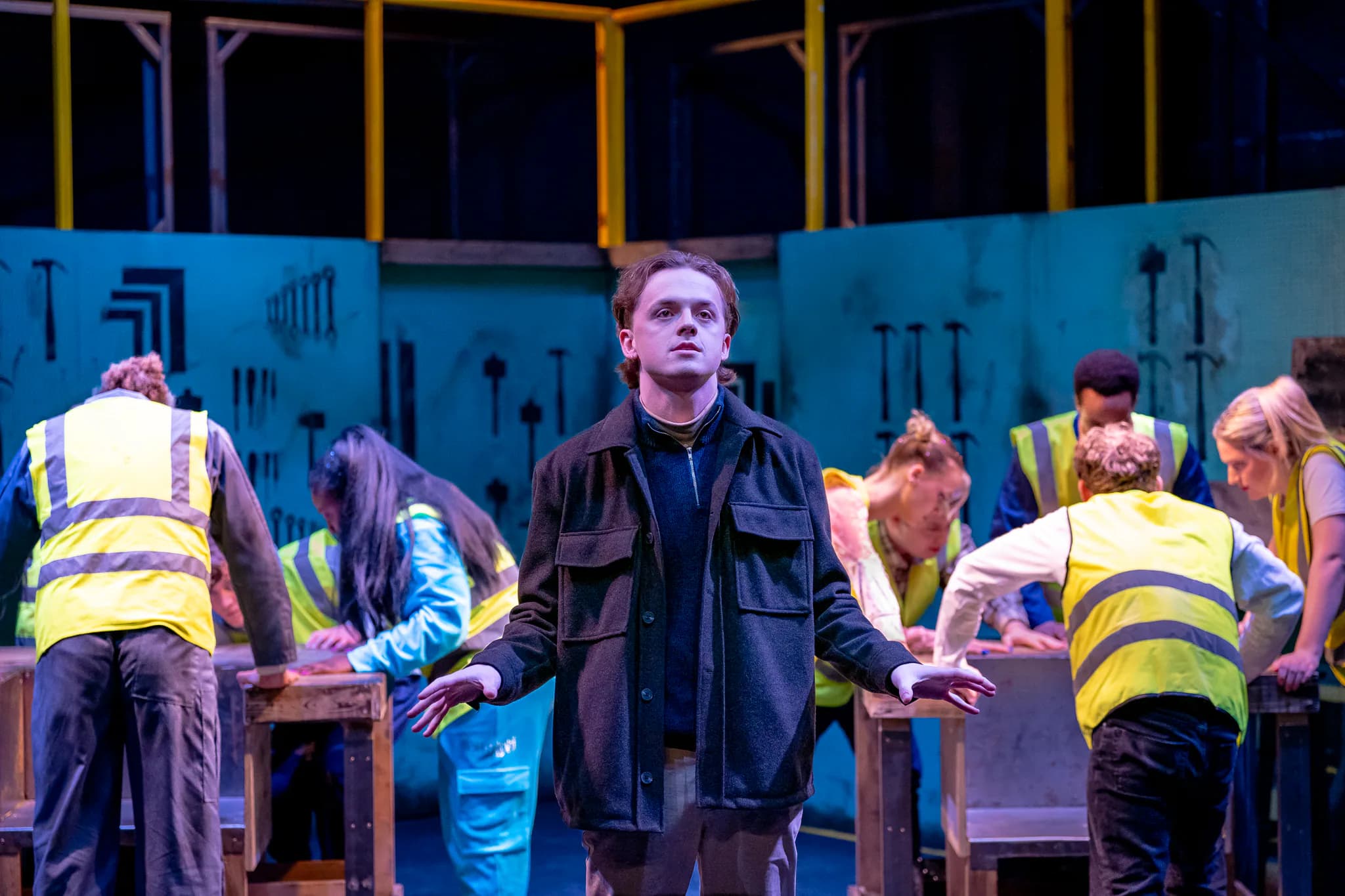 Scissors at Greenwich Theatre — production photograph 41 of 41