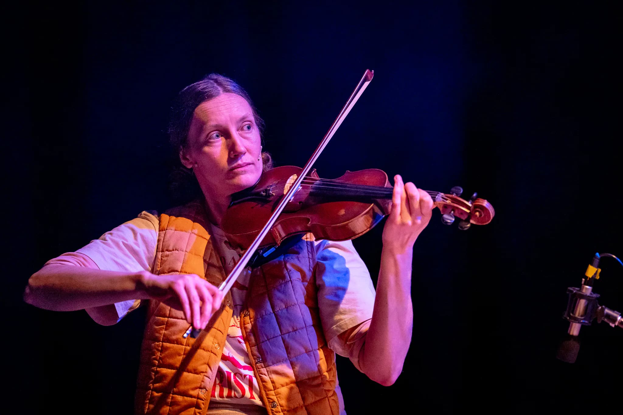 The Fir Tree at Studio Theatre, artsdepot — production photograph 3 of 38