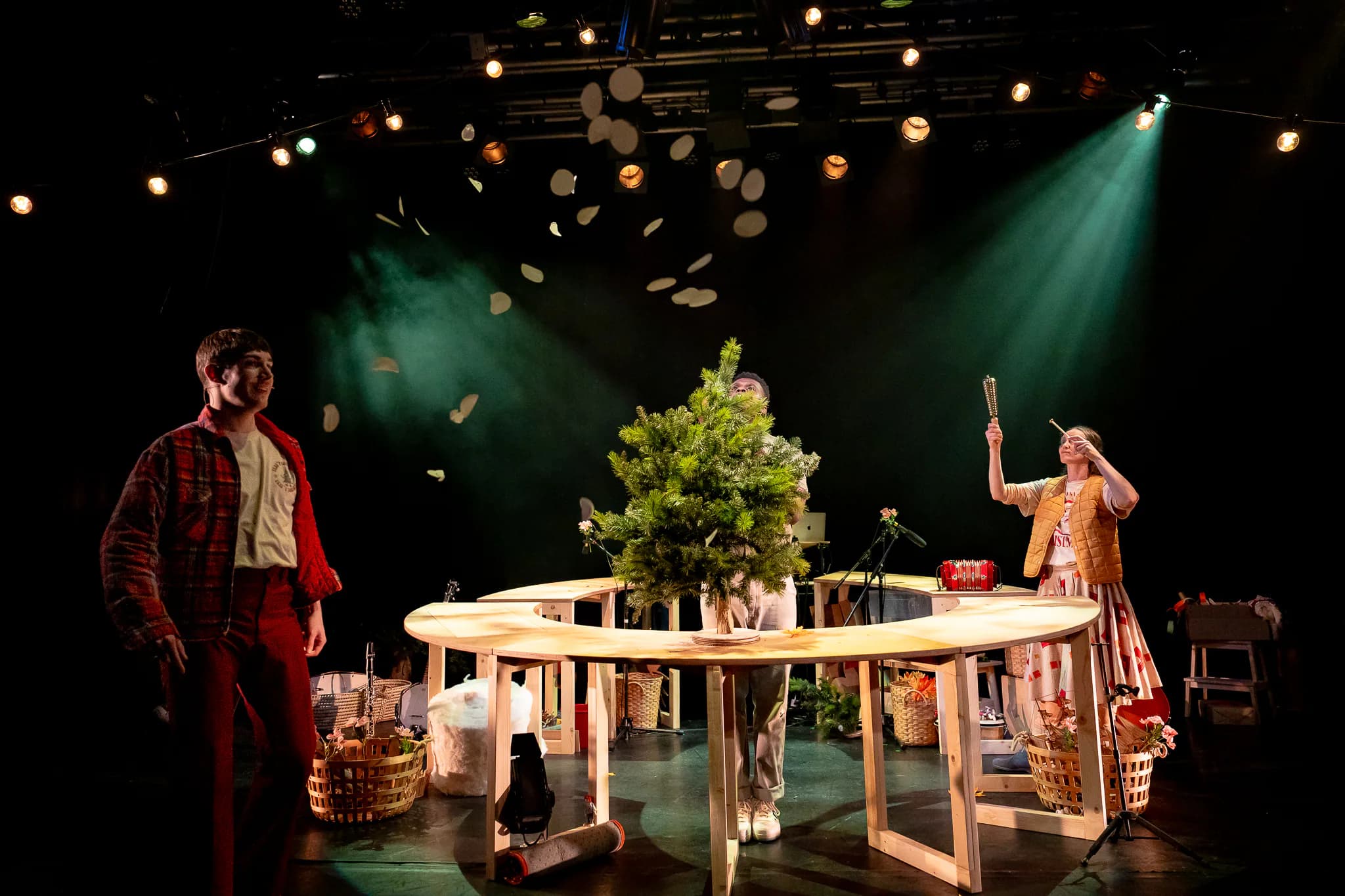 The Fir Tree at Studio Theatre, artsdepot — production photograph 12 of 38