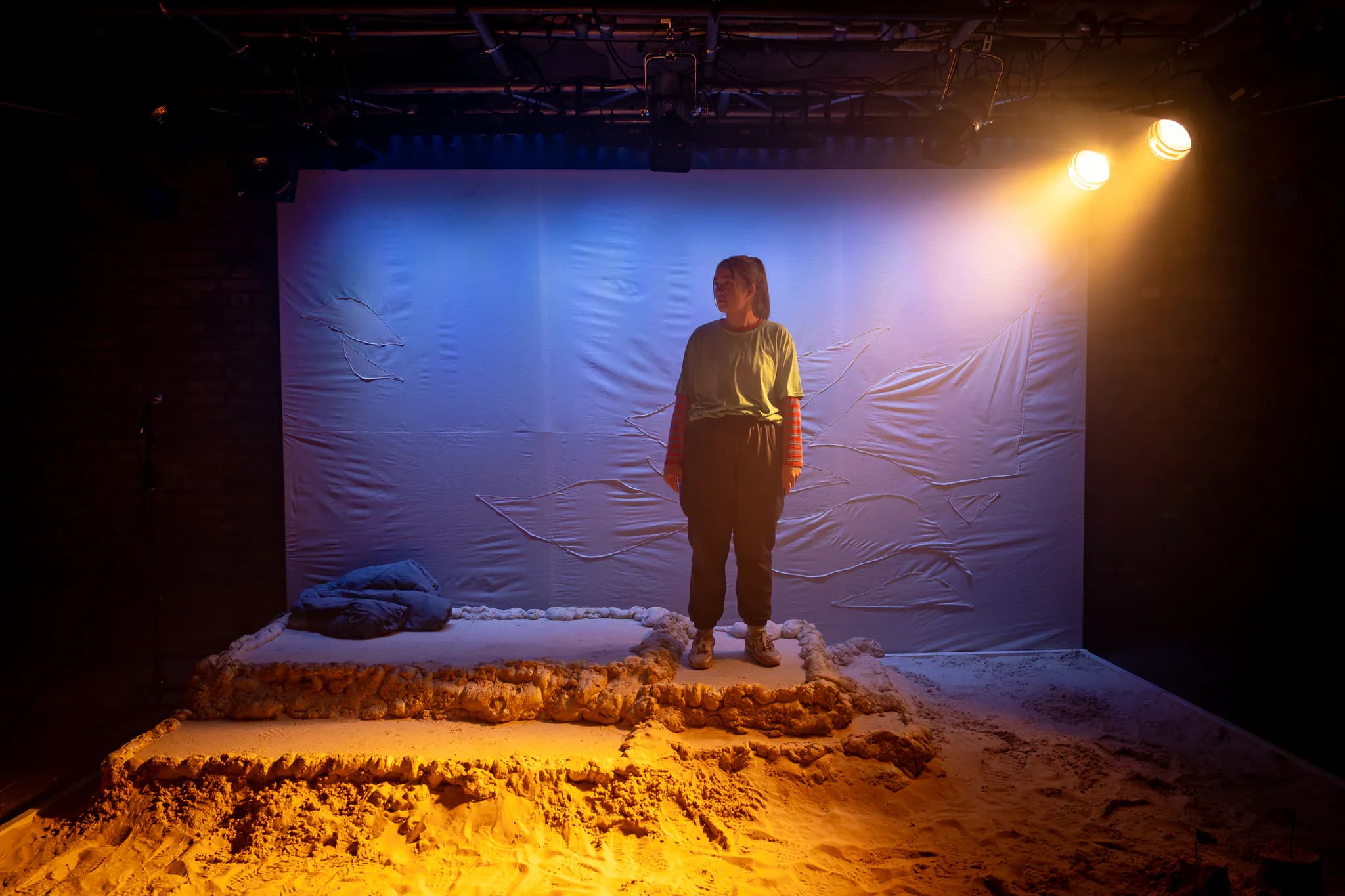 The Last One at Arcola Theatre, Studio 2 — production photograph 10 of 24