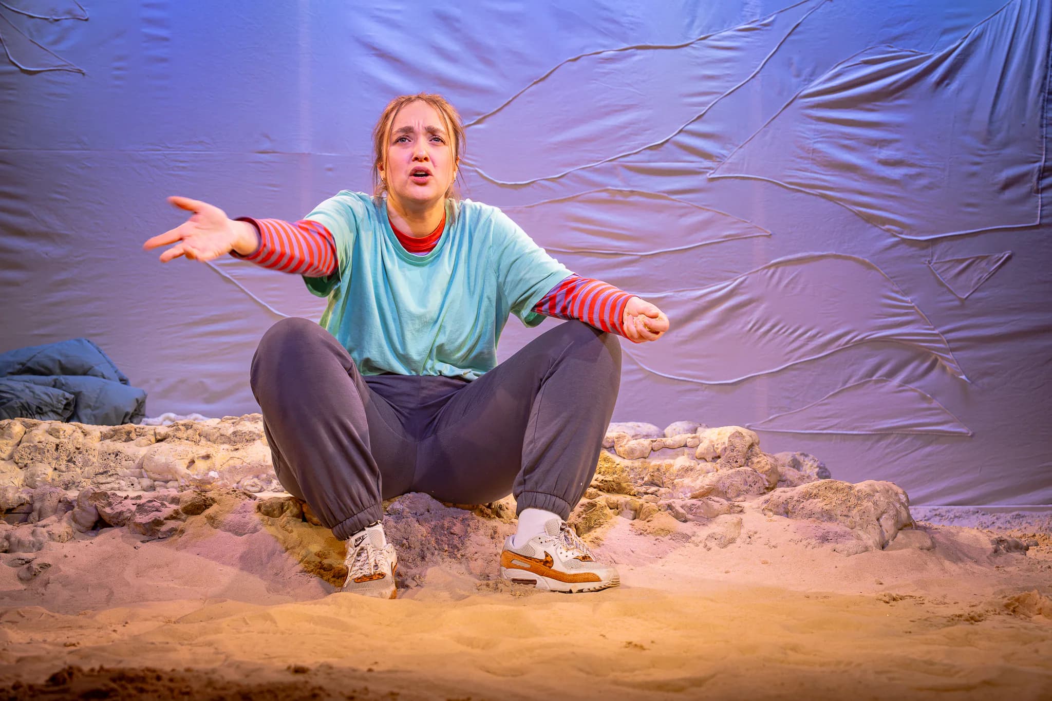 The Last One at Arcola Theatre, Studio 2 — production photograph 23 of 24